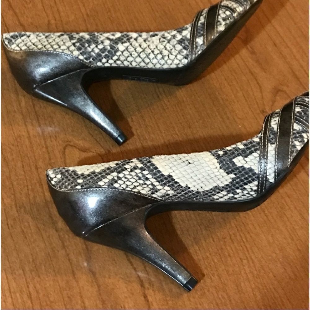 Great Condition Apt 9 Faux Snakeskin Heels Sz 6M - Picture 5 of 12